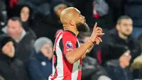 Sempat tertinggal akibat gol Bryan Mbeumo, Arsenal bangkit dan berbalik menang lewat aksi Gabriel Jesus, Mikel Merino, dan Gabriel Martinelli. (AP Photo/Kirsty Wigglesworth)